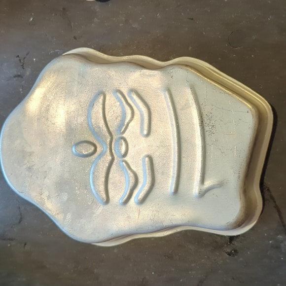 Santa or skeleton cake pan - Picture 2 of 3